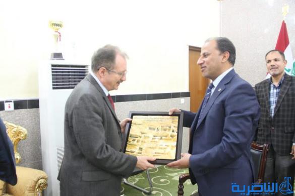 محافظ ذي قار يستقبل نائب ممثل الامين العام للامم المتحدة في العراق والاخير يؤكد سعي الامم المتحدة على حصول الاهوار على حصتها المائية