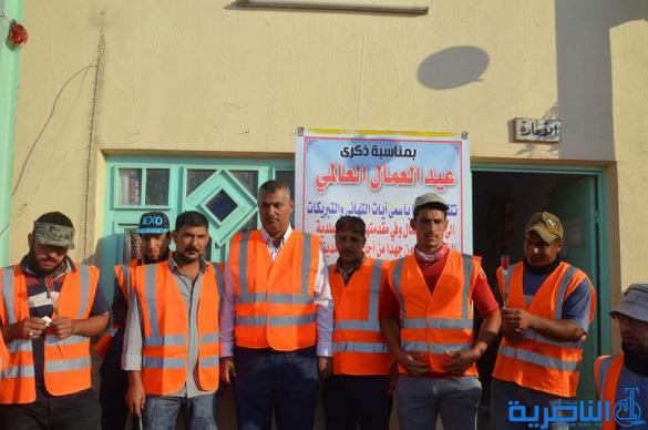 بالصور : قلعة سكر تحتفي بعمالها وتشملهم بمكافات مالية