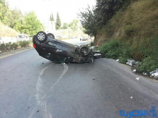 حادث سير في الرفاعي يودي بحياة زوجين واصابة ابنتهما بجراح خطيرة
