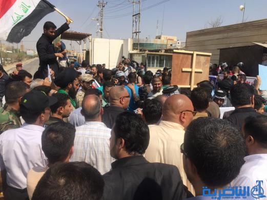 العشرات من ذوي الشهداء يتظاهرون في الناصرية للمطالبة بحقوقهم- تقرير مصور -