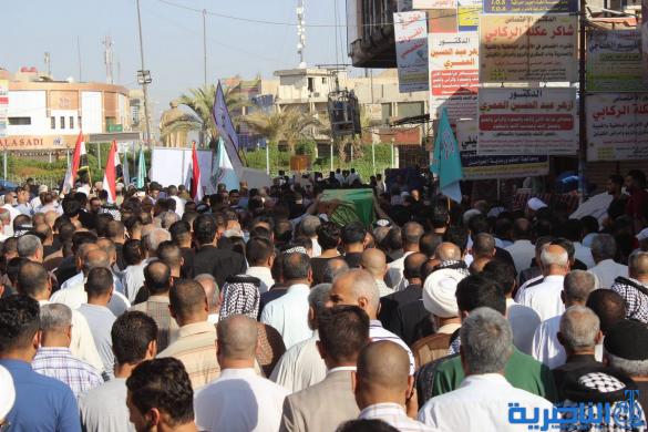 بالصور: الناصرية تشيع الشيخ ابو ابراهيم الناصري الى مثواه الاخير