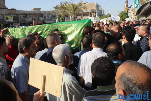 بالصور: الناصرية تشيع الشيخ ابو ابراهيم الناصري الى مثواه الاخير
