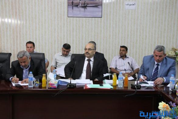مجلس ذي قار يستجوب مدير تربية المحافظة ويؤجل اختيار مدير البلديات - تقرير مصور -