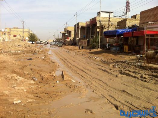 العشرات من أهالي مناطق خلف السريع في الناصرية يتظاهرون للمطالبة بتوفير الخدمات – تقرير مصور -