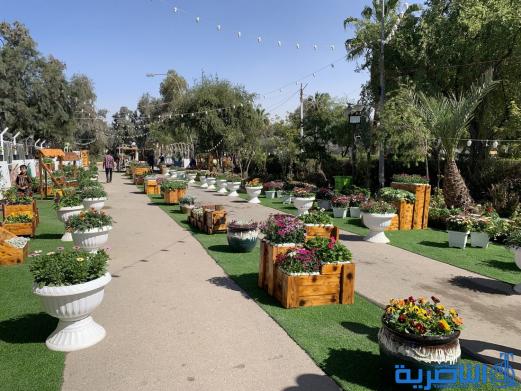 بالصور:محافظ ذي قار يفتتح معرض الزهور الخامس في متنزه الناصرية