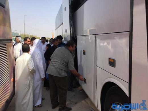 بالصور ... انطلاق قوافل حجاج ذي قار برا