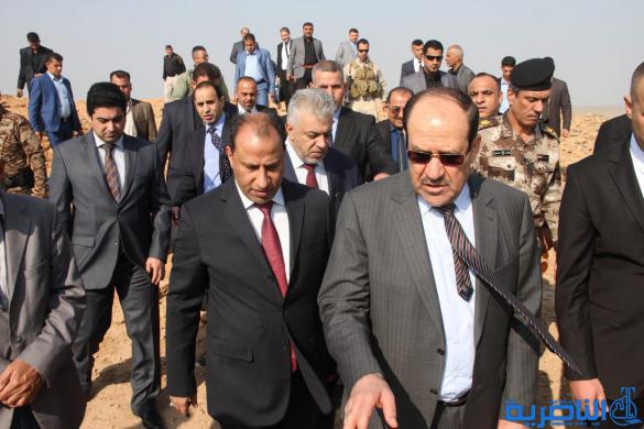 بالصور:المالكي يزور زقورة اور الاثرية 