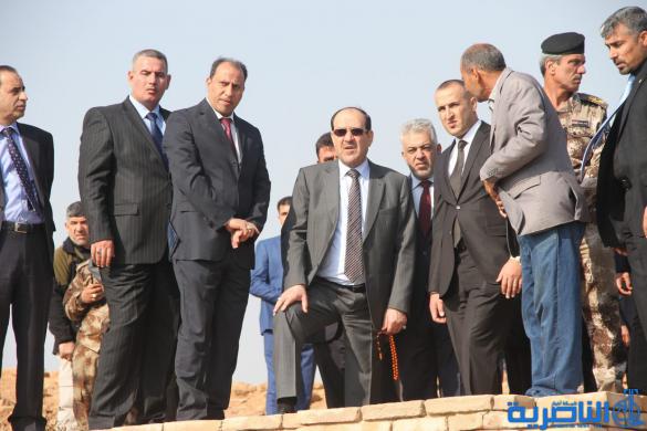 بالصور:المالكي يزور زقورة اور الاثرية 