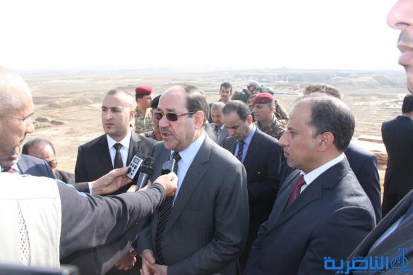بالصور:المالكي يزور زقورة اور الاثرية 