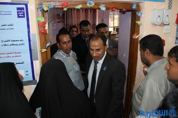 محافظ ذي قار يدلي بصوته ويتحدث عن إقبال كبير على مراكز التصويت – تقرير مصور –