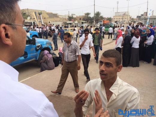 طلبة القانون في جامعة ذي قار يتظاهرون احتجاجا على سوء المعاملة - تقرير مصور -