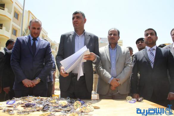وزير الاعمار ومحافظ ذي قار يفتتحان مجمع الشموخ السكني في الناصرية – تقرير مصور -