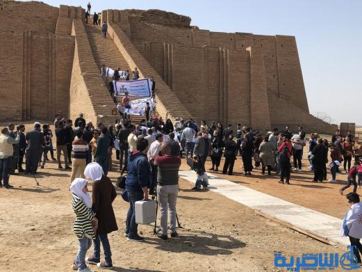 وفد مسيحي كبير يزور مدينة اور الاثرية في الناصرية - تقرير مصور-