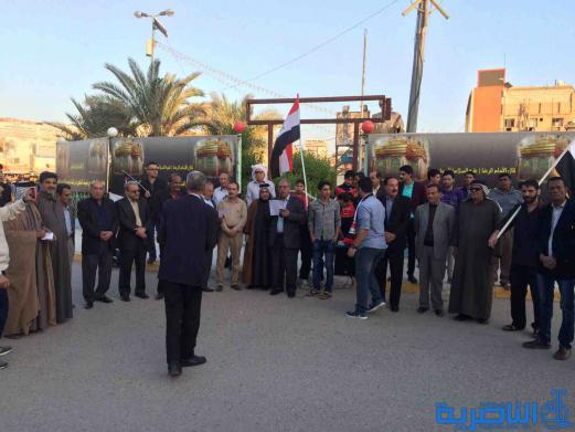 بالصور : متظاهرو الناصرية يطالبون العبادي بالاعتذار ويؤكدون استمرار التظاهرات السلمية