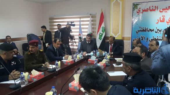الناصري يعلن بمؤتمر صحفي مع محافظ المثنى عن وضع خطط امنية مشتركة لتأمين المناطق الصحراوية بين المحافظتين - تقرير مصور - 
