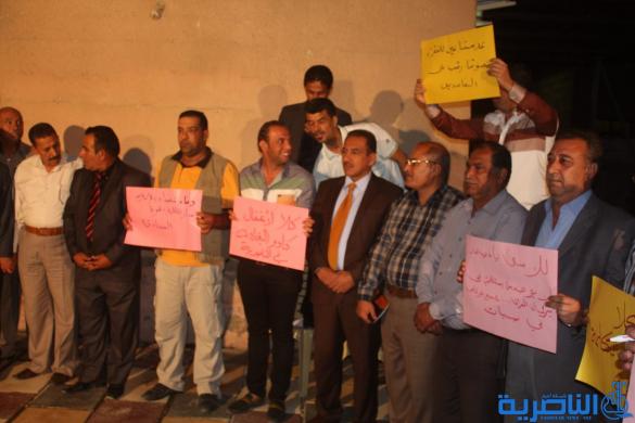 صحفيو ذي قار ينظمون وقفة احتجاجية تنديدا باعتقال كادر البغدادية ويقاطعون اجتماعا للشرطة - تقرير مصور -