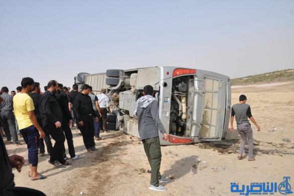 بالصور:مصرع واصابة 18 زائرا كويتيا في حادث سير جنوبي الناصرية 