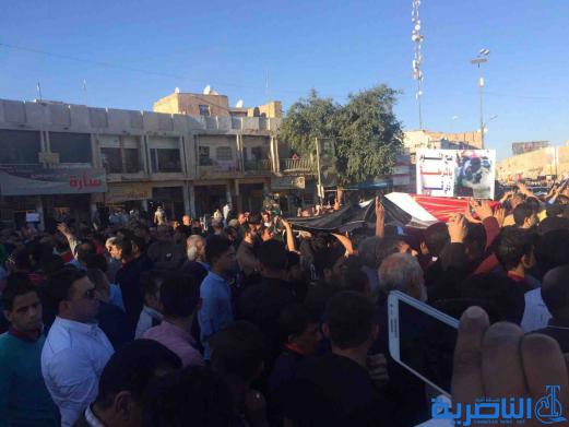 بالصور : المئات من متظاهري المحافظات يتجمعون وسط الناصرية وينددون بالفساد