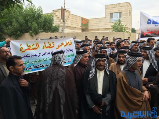 فلاحو ذي قار يتظاهرون للمطالبة باطلاقات مائية عاجلة لانقاذ الخطة الزراعية - تقرير مصور -