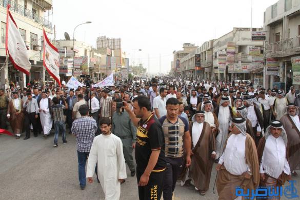 الاف المتظاهرين في الناصرية