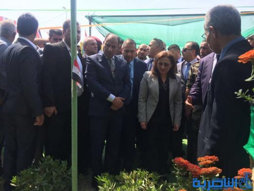 بالصور...محافظ ذي قار ووزيرة الاعمار يفتتحان معرض الزهور الثالث في الناصرية