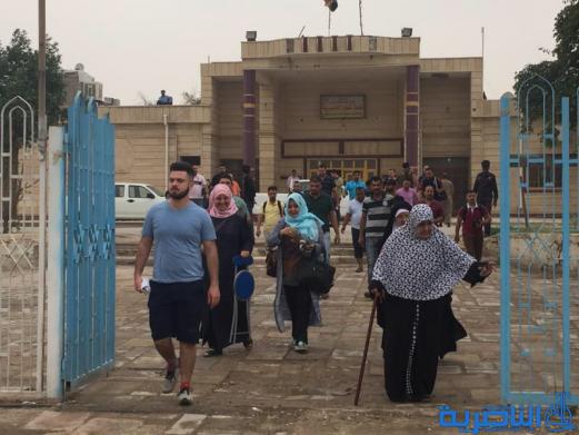 بالصور:وصول 400 سائحا الى محطة الناصرية للقطارات لغرض السياحة في الاهوار