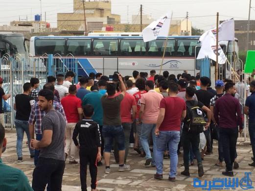 بالصور:وصول 400 سائحا الى محطة الناصرية للقطارات لغرض السياحة في الاهوار