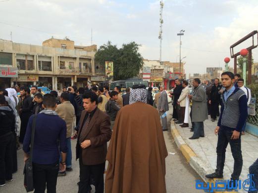 بالصور : متظاهرو الناصرية يجددون مطالبتهم بالاصلاح الحكومي بعد مرور عام 