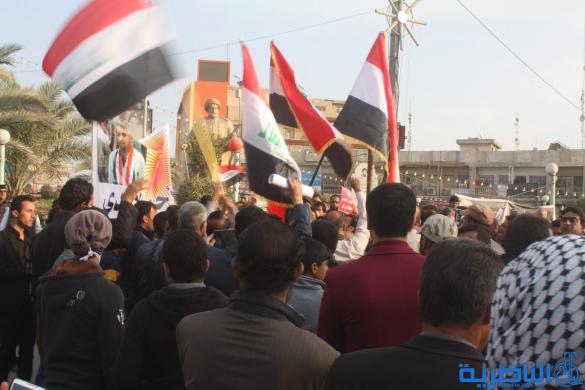 بالصور : العشرات يتظاهرون في الناصرية للمطالبة باصلاح الخدمات في المحافظة 