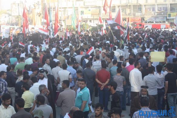 بالصور:الصدريون يتظاهرون وسط الناصرية تنديدا بتهديد الصدر 