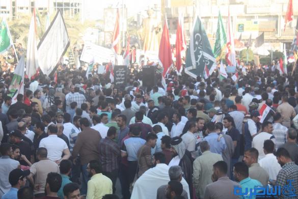 بالصور:الصدريون يتظاهرون وسط الناصرية تنديدا بتهديد الصدر 