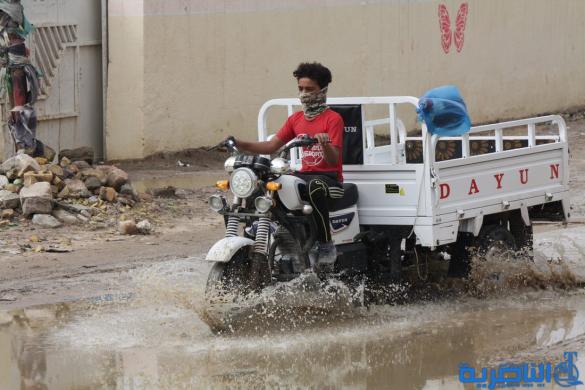 بالصور : الى بلدية الناصرية ، هذه شوارعكم بعد ليلة مطر واحدة