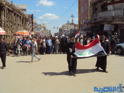 بالصور : العشرات من انصار التيار الصدري في الناصرية يتظاهرون في &quot; يوم المظلوم &quot;