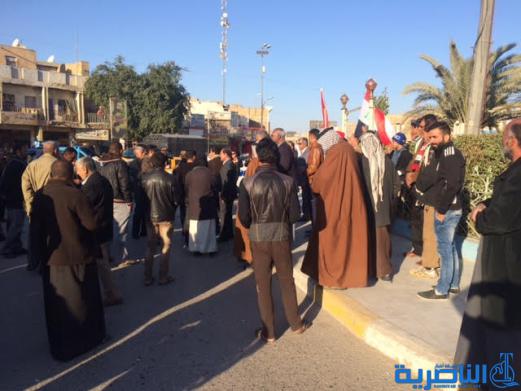 بالصور:العشرات يتظاهرون في الناصرية للمطالبة بالاصلاحات الحكومية ومتابعة المشاريع المتلكئة