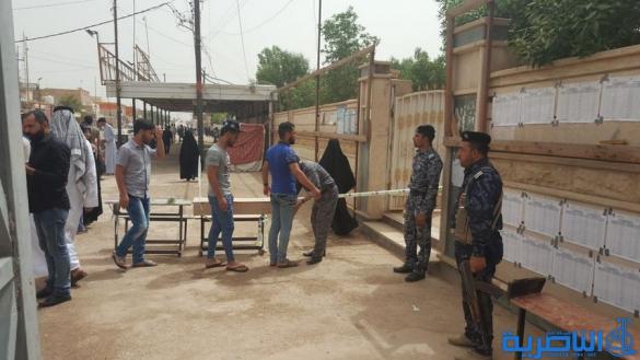 بالصور:ابناء سوق الشيوخ يدلون باصواتهم في يوم التصويت العام