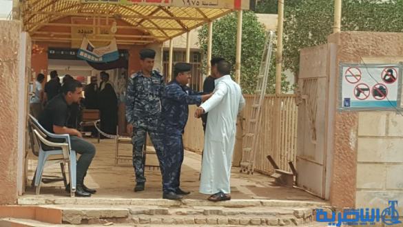 بالصور:ابناء سوق الشيوخ يدلون باصواتهم في يوم التصويت العام