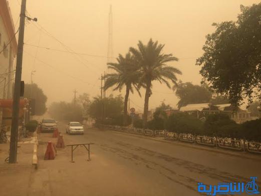  مستشفى الناصرية يستقبل 70 حالة اختناق بسبب عاصفة ترابية قادمة من السعودية _تقرير مصور_