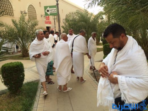 بالصور : حجاج ذي قار يحرمون من مسجد الشجرة قبل التوجه للمسجد الحرام _تقرير مصور _