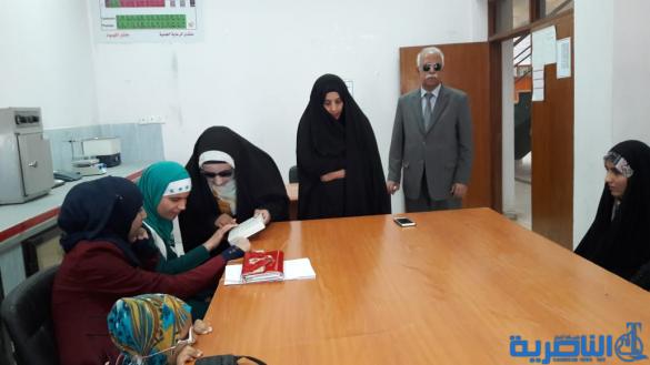 متطوعون من ذي قار ينضمون دورات تعليمية للمكفوفين - تقرير مصور-