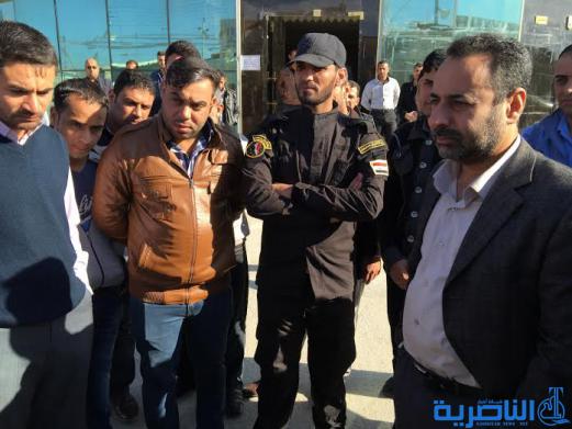 موظفو العقود في مجلس ذي قار يتظاهرون للمطالبة بتثبيتهم على الملاك الدائم - تقرير مصور -