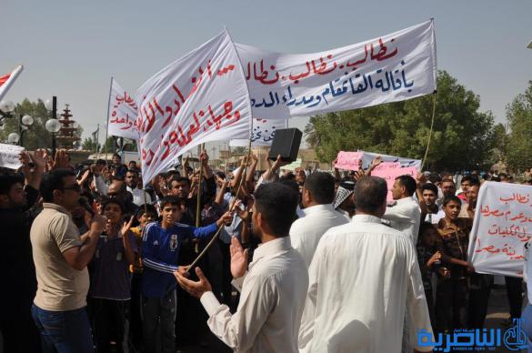 الدواية تتظاهر للمطالبة باقالة القائممقام وحل المجلس البلدي - تقرير مصور -
