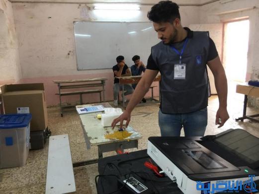 بالصور:الساعات الاولى من انطلاق التصويت العام في احد مراكز الناصرية الانتخابية