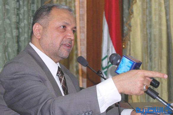 مستشار العبادي يكشف هوية &quot;المندسين&quot; في التظاهرات ويتهم متظاهرين بحمل &quot;سيوف ومسدسات&quot;