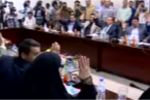 تقرير تلفزيوني:مجلس ذي قار يبحث مع رؤساء المجالس المحلية تنفيذ قرار حلها
