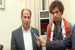فيديو:محافظ ذي قار يكرم لاعب المنتخب الاولمبي مازن فياض