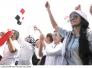 الحكومــة تدعـم مطالـب المتظاهريــن