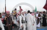 مسلحو العشائر يستعرضون قوتهم في شارع النبي ابراهيم وسط الناصرية